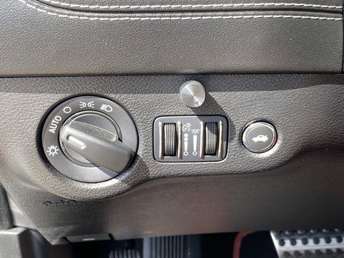 Used 2023 Dodge Charger SRT Hellcat w/ Harman/Kardon Audio Group image 22