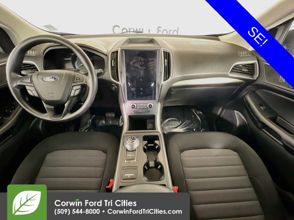 Used 2023 Ford Edge SE AWD/4WD image 6