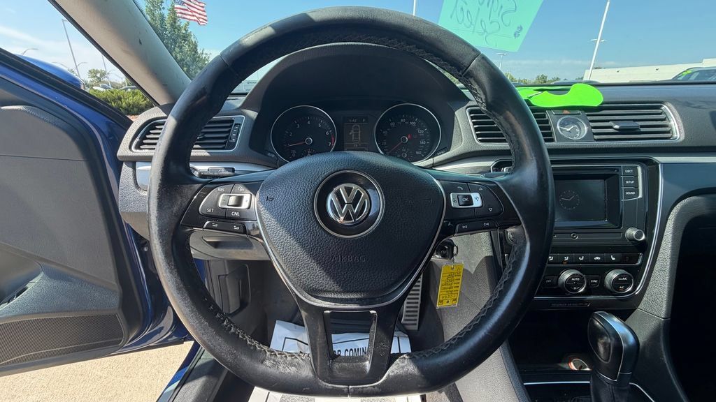 Used 2016 Volkswagen Passat 1.8T R-Line FWD image 23