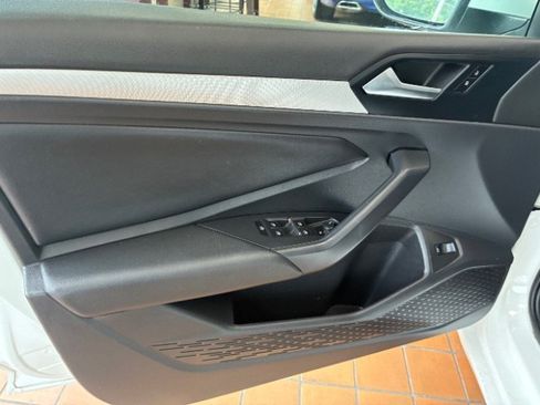 Used 2019 Volkswagen Jetta SE FWD image 13