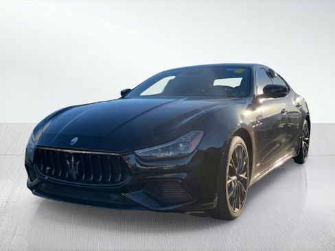 Used 2021 Maserati Ghibli S GranSport image 2
