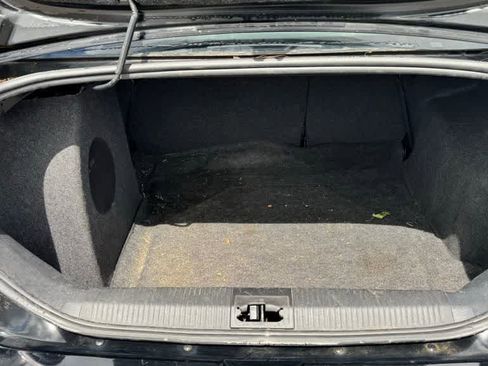 Used 2010 Ford Focus SES FWD image 12