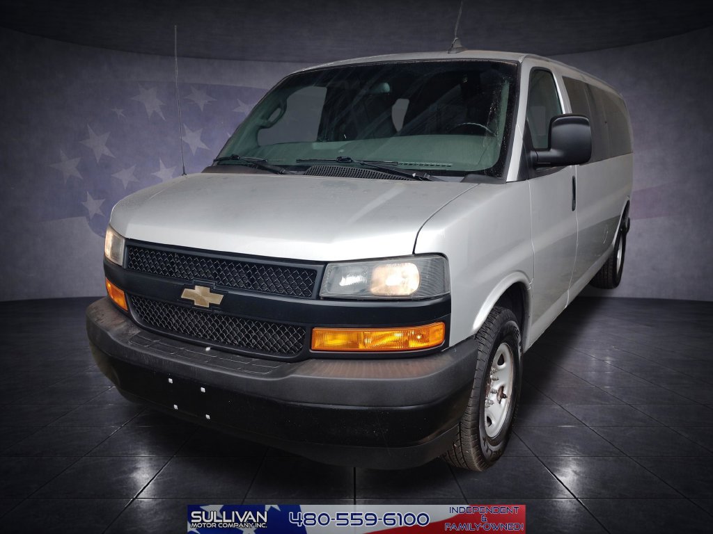 Used 2020 Chevrolet Express 3500 LS RWD image 1