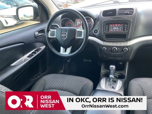 Used 2018 Dodge Journey SE w/ Popular Equipment Group image 21