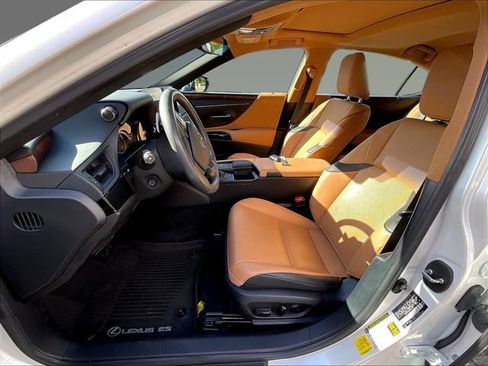 Used 2022 Lexus ES 350 w/ Premium Package FWD image 7