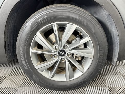 Used 2019 Hyundai Santa Fe SEL w/ Cargo Package FWD image 30