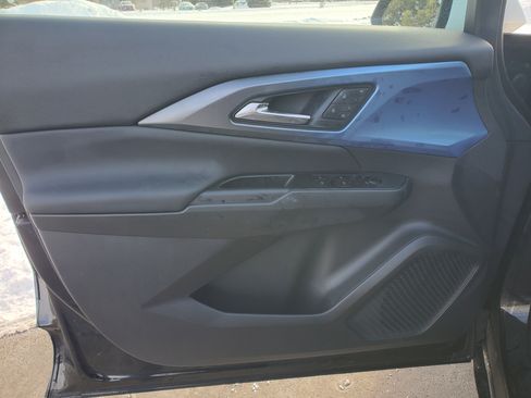 New 2025 Chevrolet Equinox EV LT w/ Active Safety Package 3 image 8