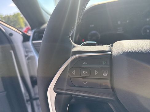 New 2025 Jeep Grand Cherokee Altitude image 41