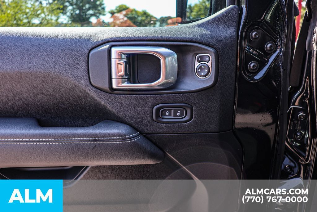Used 2023 Jeep Wrangler Unlimited Sahara w/ Cold Weather Group AWD/4WD image 45
