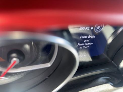 Used 2022 Jeep Gladiator Rubicon w/ Cold Weather Group AWD/4WD image 11