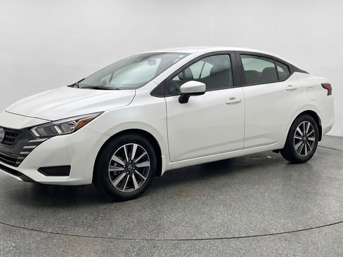 Used 2025 Nissan Versa SV w/ Trunk Package FWD image 3