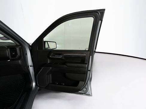 Used 2024 GMC Sierra 1500 Elevation image 29