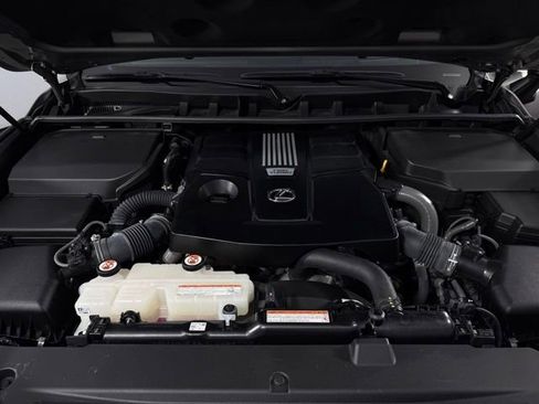 Used 2023 Lexus LX 600 F Sport image 13