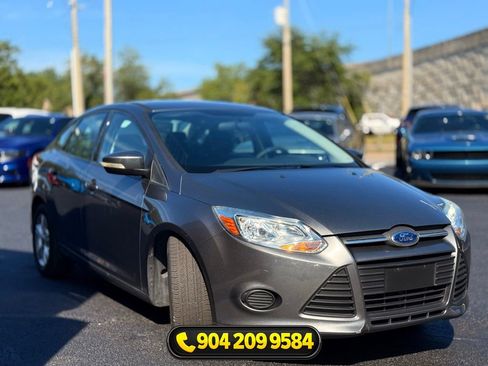 Used 2014 Ford Focus SE FWD image 10
