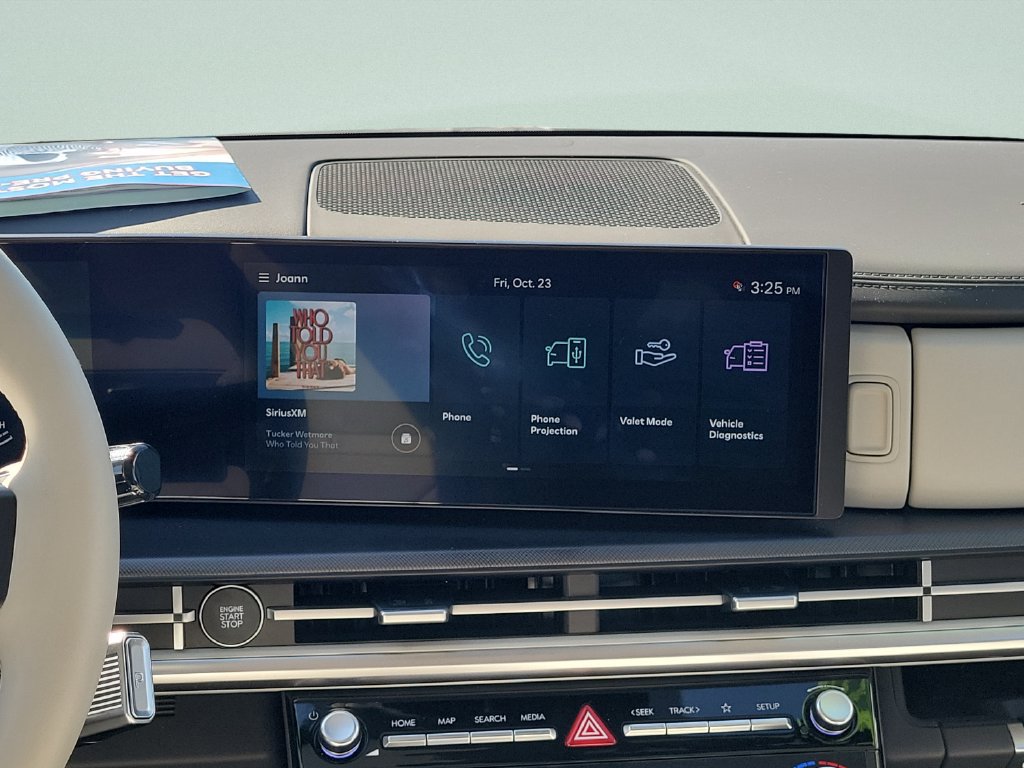 Certified 2025 Hyundai Santa Fe SEL FWD image 14