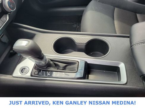 Certified 2025 Nissan Altima 2.5 SV image 11