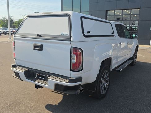 Used 2022 GMC Canyon Denali AWD/4WD image 3