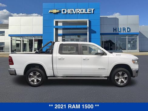 Used 2021 RAM 1500 Laramie AWD/4WD image 3