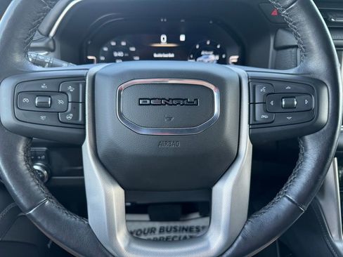Used 2022 GMC Yukon XL Denali AWD/4WD image 24