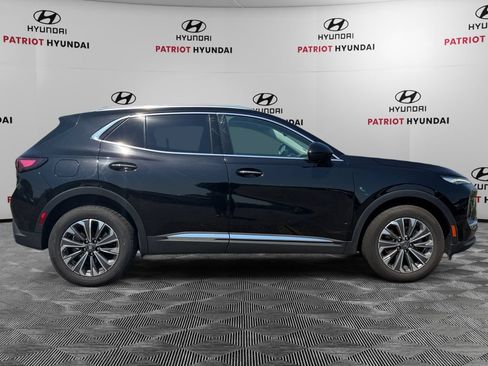 Used 2024 Buick Envision Preferred AWD/4WD image 2