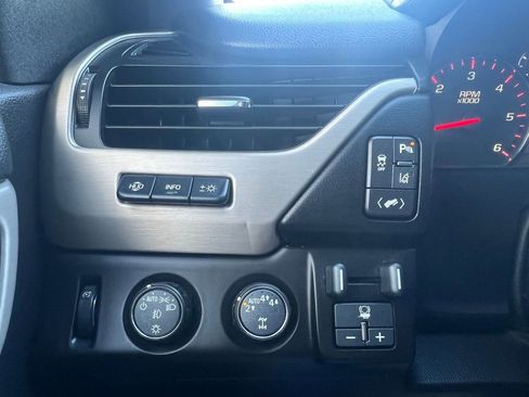 Used 2015 GMC Yukon Denali w/ Touring Package image 36