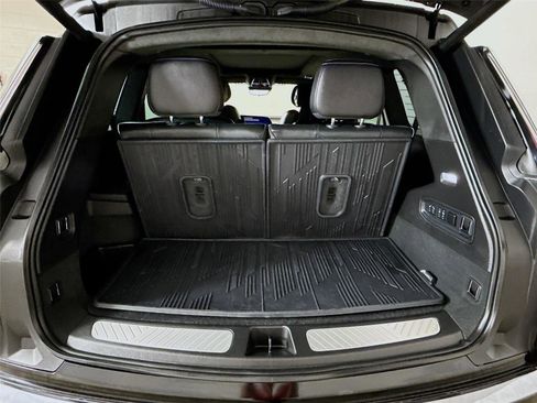Used 2026 Cadillac Vistiq Platinum w/ LPO, Floor Liner Package image 17