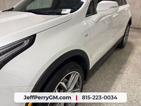 Used 2023 Cadillac XT4 Sport AWD/4WD image 11