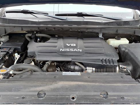 Used 2017 Nissan Titan XD image 19