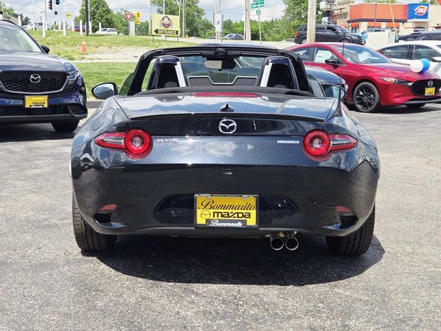 New 2026 MAZDA MX-5 Miata Club w/ Weather Package RWD image 9
