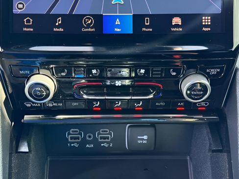 Used 2021 Jeep Grand Cherokee L Overland w/ Luxury Tech Group IV AWD/4WD image 27