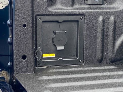 Used 2024 Ford F150 XLT w/ Equipment Group 303A High image 6