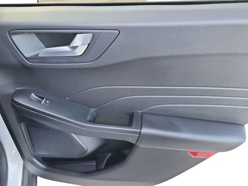 Used 2023 Ford Escape ST-Line image 23