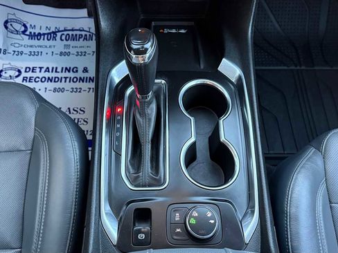 Used 2020 Chevrolet Traverse Premier image 25