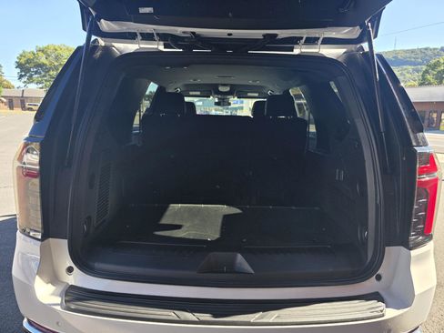 New 2025 Chevrolet Tahoe Police image 18