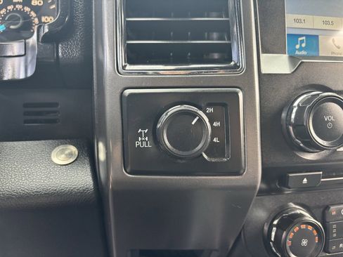 Used 2018 Ford F150 XLT w/ Equipment Group 302A Luxury AWD/4WD image 28