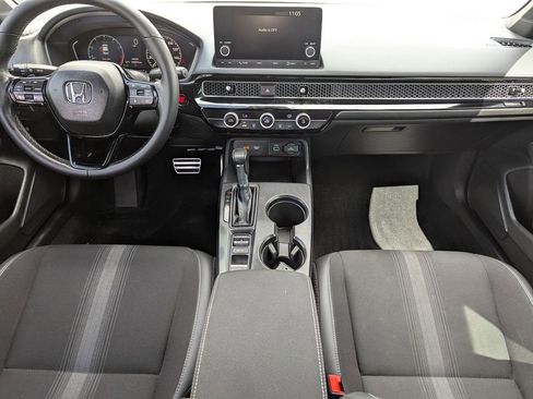 Used 2023 Honda Civic Sport image 9