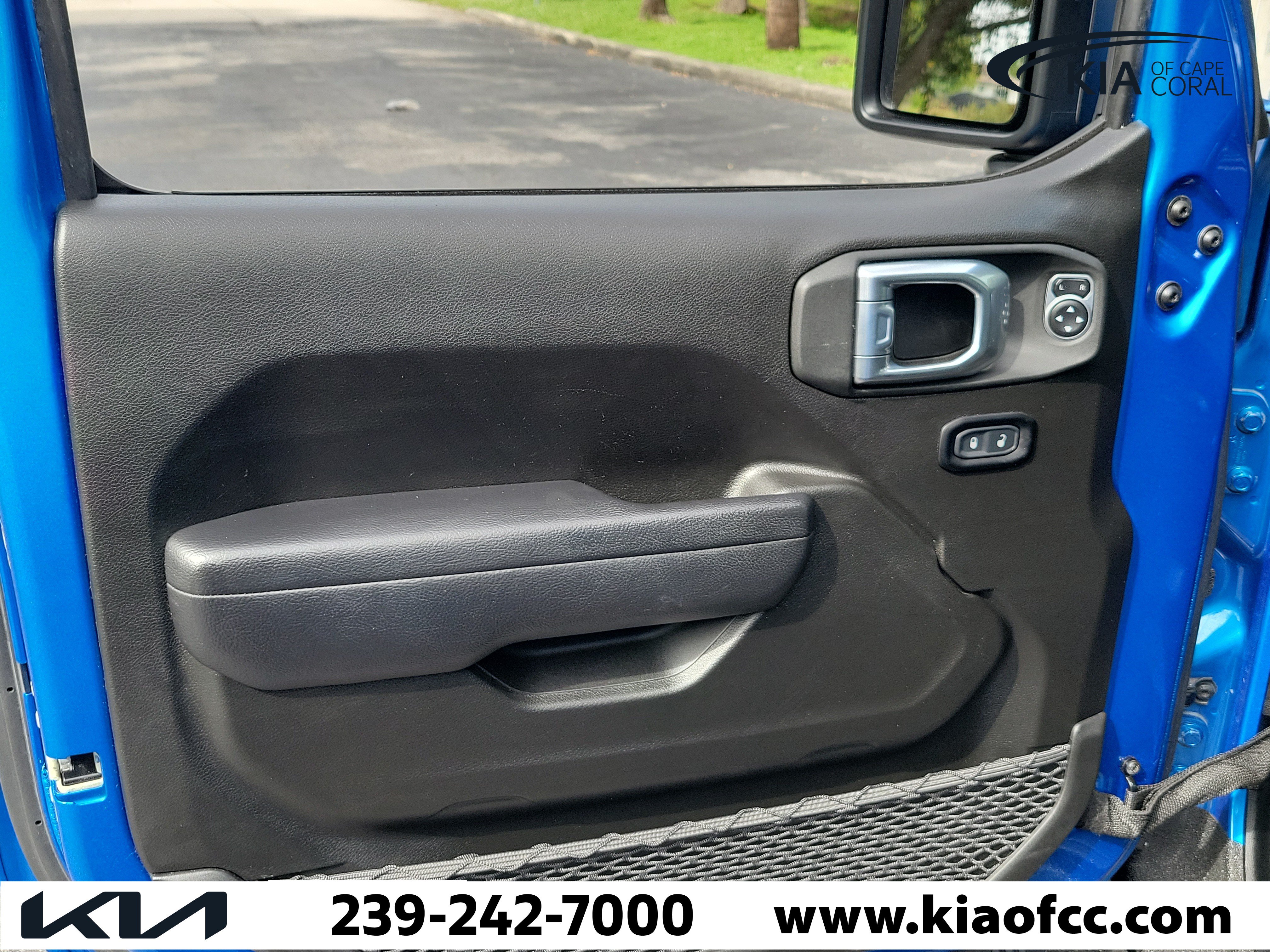 Used 2024 Jeep Gladiator Sport AWD/4WD image 21