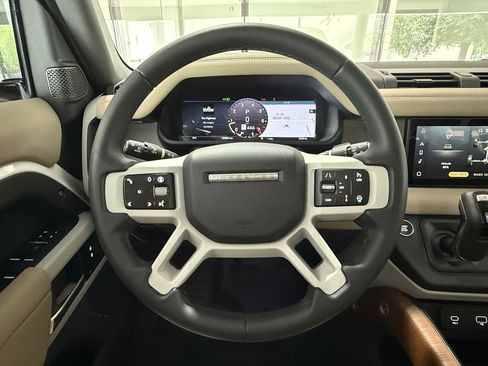 Used 2024 Land Rover Defender 110 S AWD/4WD image 16