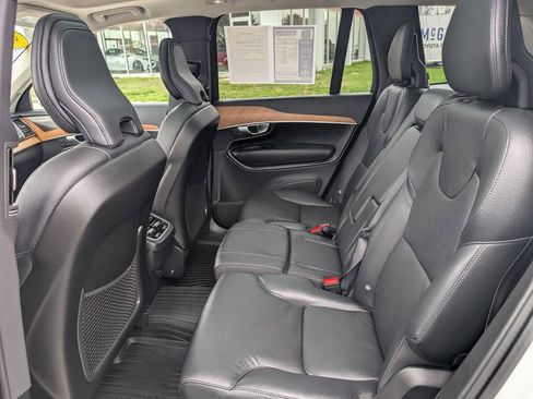 Used 2023 Volvo XC90 B6 Plus w/ Protection Package Premier AWD/4WD image 21