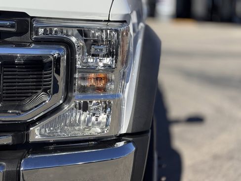 Used 2022 Ford F550 2WD Crew Cab Super Duty image 8