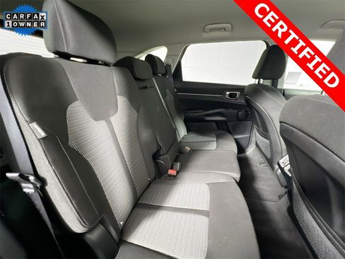 Certified 2024 Kia Sorento LX image 26