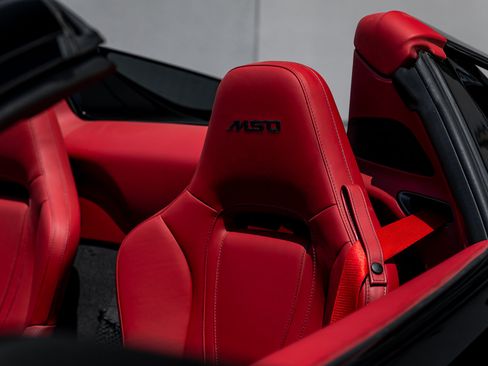 Used 2024 McLaren 750S Spider image 6