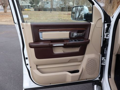 Used 2015 RAM 2500 Laramie w/ Cold Weather Group image 23