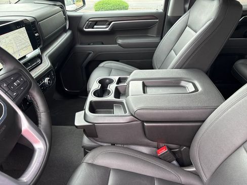 Certified 2026 GMC Sierra 1500 SLT AWD/4WD image 32