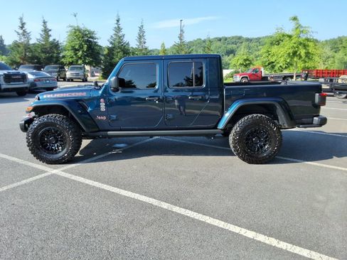 Used 2025 Jeep Gladiator Rubicon AWD/4WD image 8