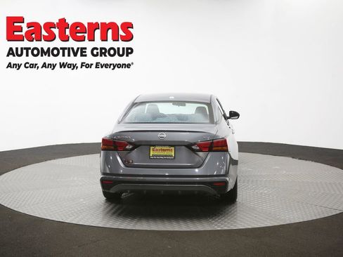 Used 2024 Nissan Altima 2.5 SV FWD image 37