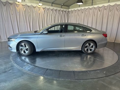 Used 2018 Honda Accord EX-L image 6