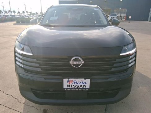 New 2026 Nissan Kicks S image 2