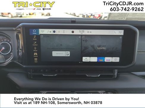 New 2025 Jeep Gladiator Sport image 16