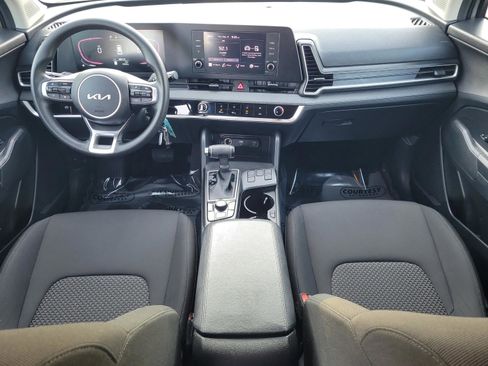Used 2023 Kia Sportage LX image 8